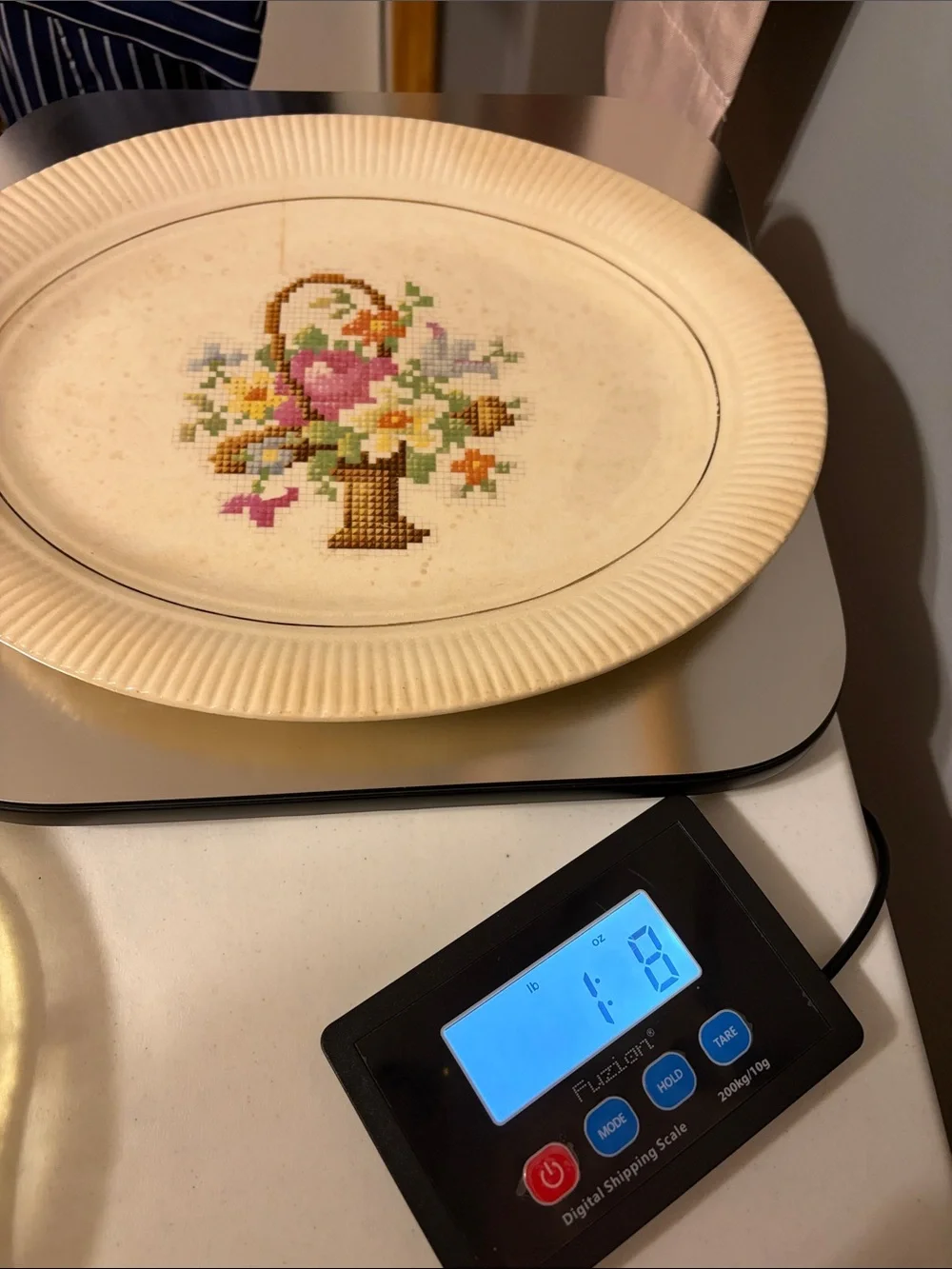 Vintage 1945 Salem Victory Basket Petit Pointe 23karat gold trim Platter USA